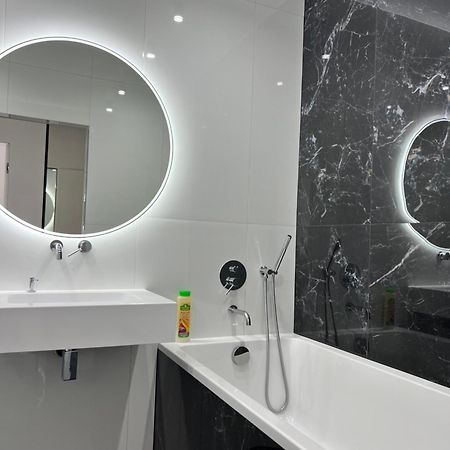 Віп Апартаменти В Районі Автовокзалужк Great House,Жк Арена,Поблизу Обласноі Лікарні Rivne Eksteriør bilde